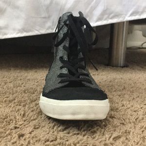 Uggs Sneakers With Fur Inside and Zipper